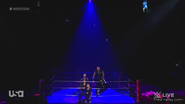 WWE_Monday_Night_Raw_2022_08_29_720p_HDTV_x264-NWCHD_0358.jpg