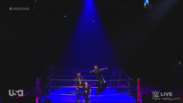 WWE_Monday_Night_Raw_2022_08_29_720p_HDTV_x264-NWCHD_0367.jpg