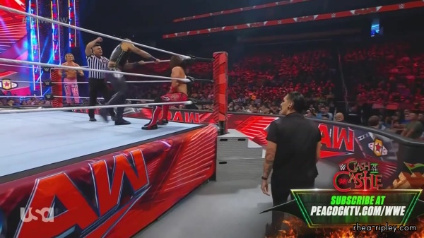 WWE_Monday_Night_Raw_2022_08_29_720p_HDTV_x264-NWCHD_0552.jpg