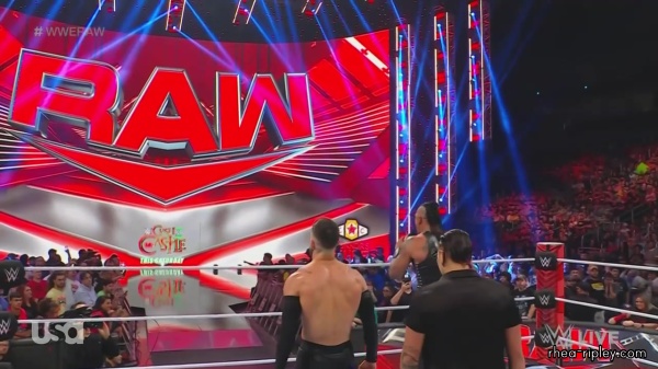 WWE_Monday_Night_Raw_2022_08_29_720p_HDTV_x264-NWCHD_1999.jpg