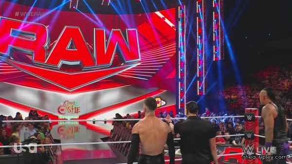 WWE_Monday_Night_Raw_2022_08_29_720p_HDTV_x264-NWCHD_2012.jpg