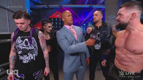WWE_Monday_Night_Raw_2022_11_07_1080p_HDTV_x264-NWCHD_part_2_167.jpg