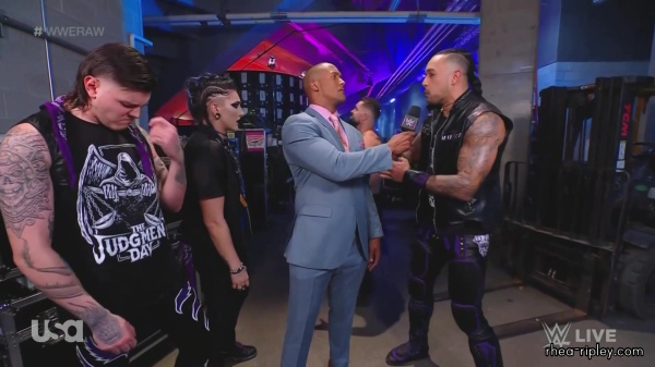 WWE_Monday_Night_Raw_2022_11_07_1080p_HDTV_x264-NWCHD_part_2_177.jpg