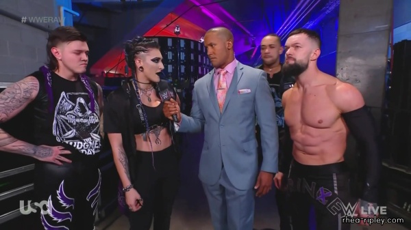 WWE_Monday_Night_Raw_2022_11_07_1080p_HDTV_x264-NWCHD_part_2_256.jpg