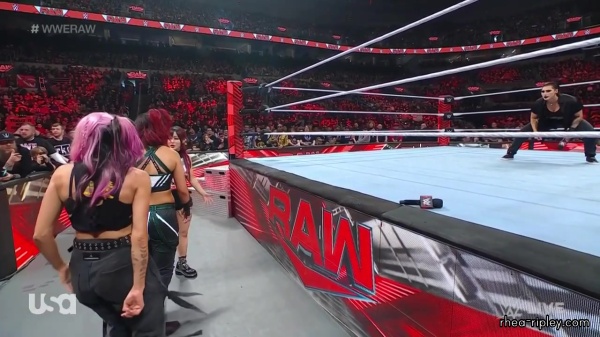 WWE_Monday_Night_Raw_2023_03_20_720p_HDTV_x264-NWCHD_1530.jpg