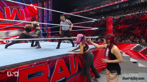 WWE_Monday_Night_Raw_2023_03_20_720p_HDTV_x264-NWCHD_1622.jpg