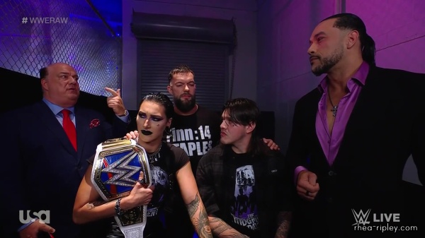 WWE_Monday_Night_Raw_2023_04_17_1080p_HDTV_x264-NWCHD_part_2_267.jpg