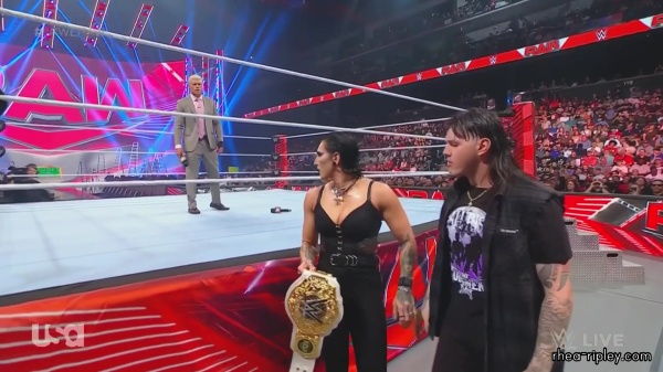 WWE_Monday_Night_Raw_2023_06_26_1080p_HDTV_x264-NWCHD_1129.jpg
