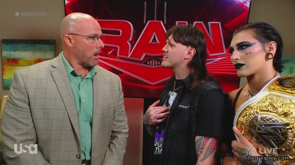 WWE_Monday_Night_Raw_2023_06_26_1080p_HDTV_x264-NWCHD_part_2_065.jpg