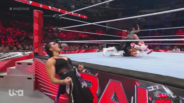 WWE_Monday_Night_Raw_2023_06_26_1080p_HDTV_x264-NWCHD_part_3_0912.jpg