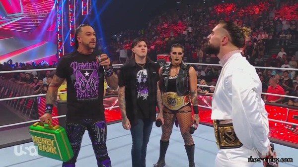 WWE_Monday_Night_Raw_2023_07_03_1080p_HDTV_x264-NWCHD_0326.jpg