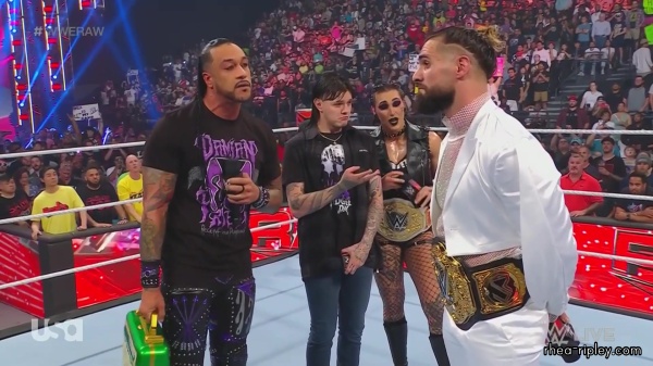 WWE_Monday_Night_Raw_2023_07_03_1080p_HDTV_x264-NWCHD_0400.jpg