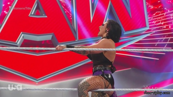 WWE_Monday_Night_Raw_2023_07_03_1080p_HDTV_x264-NWCHD_part_2_2504.jpg