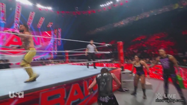 WWE_Monday_Night_Raw_2023_07_03_1080p_HDTV_x264-NWCHD_part_4_1203.jpg