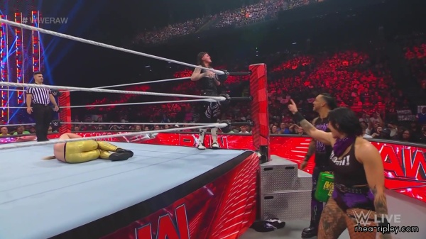 WWE_Monday_Night_Raw_2023_07_03_1080p_HDTV_x264-NWCHD_part_4_1575.jpg