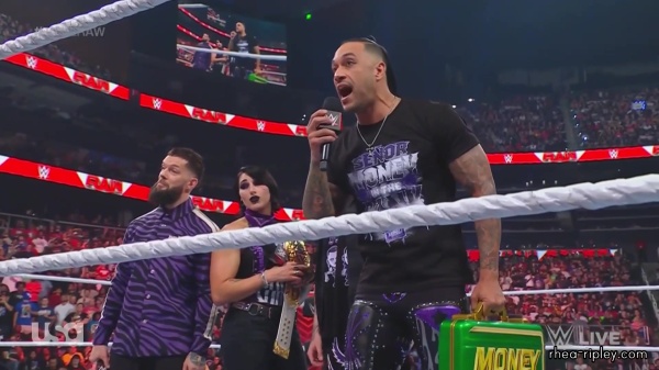 WWE_Monday_Night_Raw_2023_07_17_1080p_HDTV_x264-NWCHD_1542.jpg
