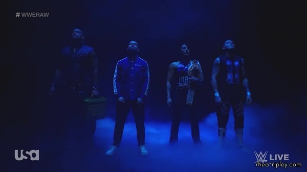 WWE_Monday_Night_Raw_2023_07_17_1080p_HDTV_x264-NWCHD_part_2_0128.jpg