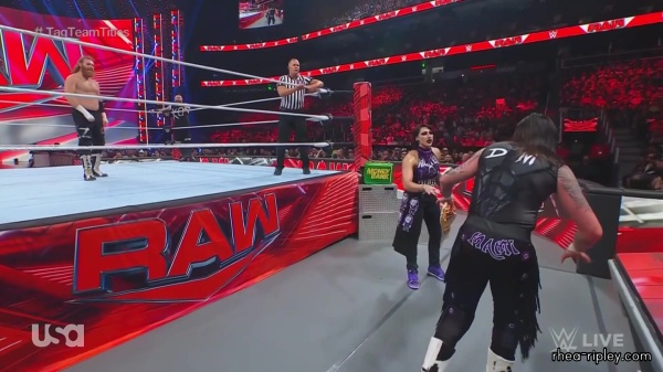 WWE_Monday_Night_Raw_2023_07_17_1080p_HDTV_x264-NWCHD_part_2_1380.jpg