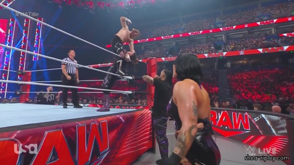 WWE_Monday_Night_Raw_2023_07_24_1080p_HDTV_x264-NWCHD_part_2_0676.jpg