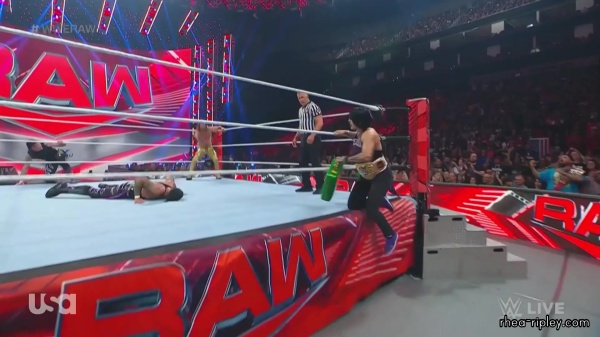 WWE_Monday_Night_Raw_2023_07_31_1080p_HDTV_x264-NWCHD_part_2_1791.jpg