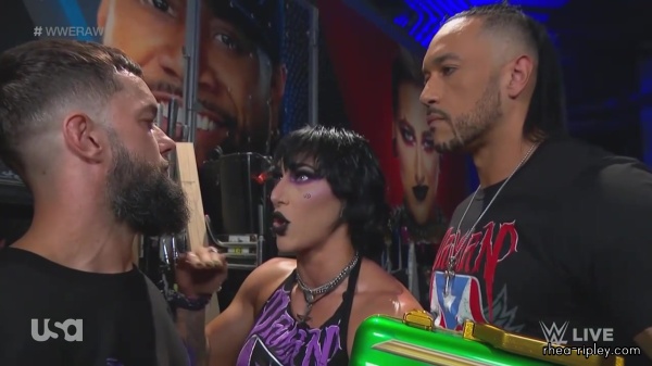 WWE_Monday_Night_Raw_2023_08_07_720p_HDTV_x264-NWCHD_part_2_241.jpg