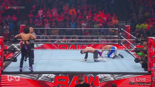 WWE_Monday_Night_Raw_2023_08_07_720p_HDTV_x264-NWCHD_part_3_3917.jpg