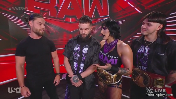 WWE_Monday_Night_Raw_2023_08_21_1080p_HDTV_x264-NWCHD_part_2_107.jpg