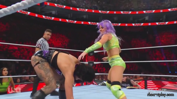 WWE_Monday_Night_Raw_2023_08_21_1080p_HDTV_x264-NWCHD_part_4_0738.jpg