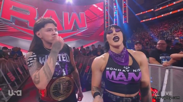 WWE_Monday_Night_Raw_2023_08_21_1080p_HDTV_x264-NWCHD_part_4_0930.jpg