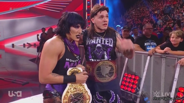 WWE_Monday_Night_Raw_2023_08_21_1080p_HDTV_x264-NWCHD_part_4_1309.jpg