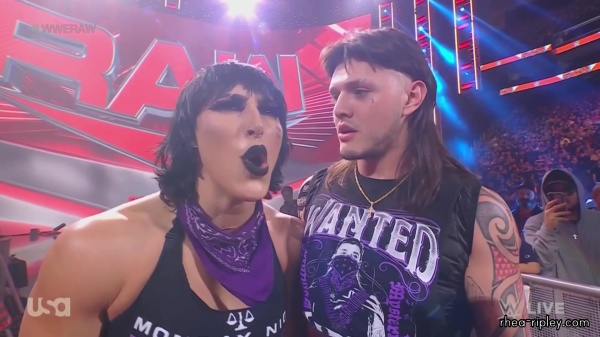 WWE_Monday_Night_Raw_2023_08_21_1080p_HDTV_x264-NWCHD_part_4_1388.jpg