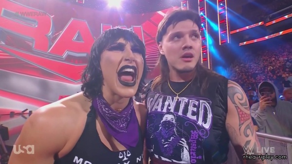 WWE_Monday_Night_Raw_2023_08_21_1080p_HDTV_x264-NWCHD_part_4_1389.jpg