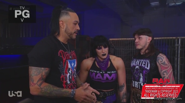 WWE_Monday_Night_Raw_2023_08_21_1080p_HDTV_x264-NWCHD_part_5_078.jpg