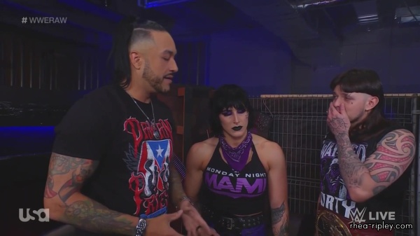 WWE_Monday_Night_Raw_2023_08_21_1080p_HDTV_x264-NWCHD_part_5_083.jpg