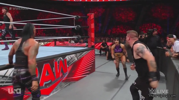 WWE_Monday_Night_Raw_2023_08_21_1080p_HDTV_x264-NWCHD_part_6_1694.jpg