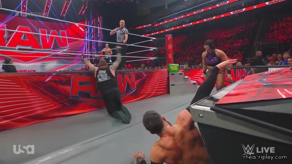 WWE_Monday_Night_Raw_2023_08_21_1080p_HDTV_x264-NWCHD_part_6_1996.jpg