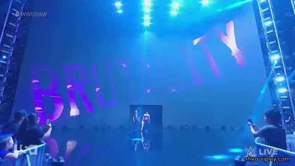 WWE_Monday_Night_Raw_2023_08_28_1080p_HDTV_x264-NWCHD_part_2_0058.jpg