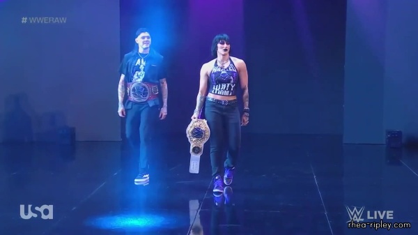 WWE_Monday_Night_Raw_2023_08_28_1080p_HDTV_x264-NWCHD_part_2_0064.jpg