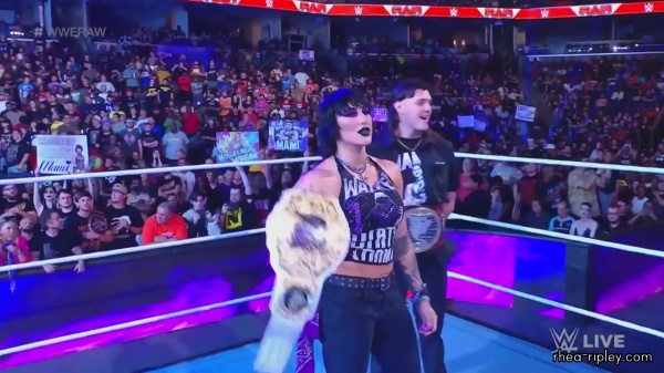 WWE_Monday_Night_Raw_2023_08_28_1080p_HDTV_x264-NWCHD_part_2_0317.jpg