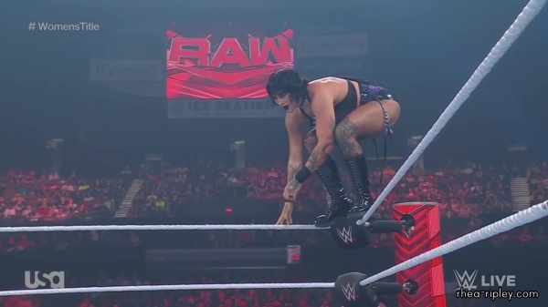 WWE_Monday_Night_Raw_2023_09_11_720p_HDTV_x264-NWCHD_part_3_0832.jpg