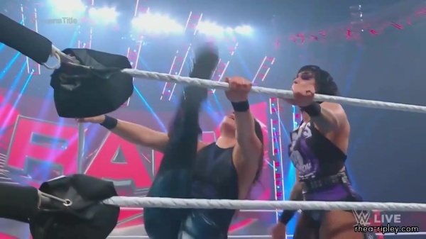 Click to view full size image
==============
WWE_Monday_Night_Raw_2023_09_11_720p_HDTV_x264-NWCHD_part_3_1437.jpg WWE_Monday_Night_Raw_2023_09_11_720p_HDTV_x264-NWCHD_part_3_1437.jpg