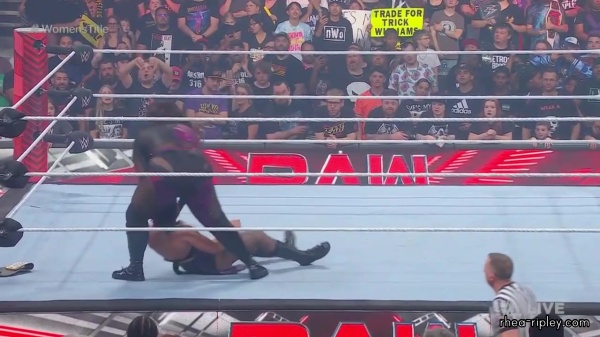 WWE_Monday_Night_Raw_2023_09_11_720p_HDTV_x264-NWCHD_part_3_2866.jpg