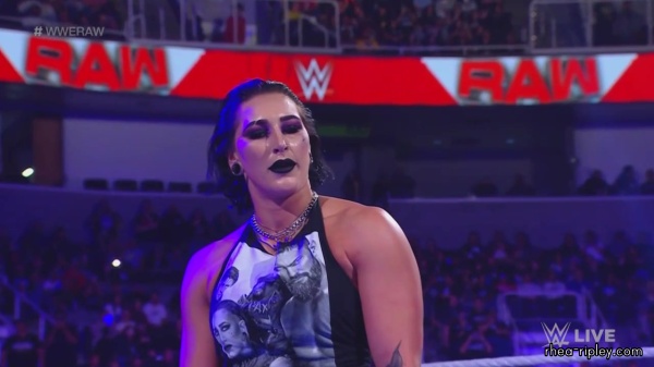 WWE_Monday_Night_Raw_2023_10_02_720p_HDTV_x264-NWCHD_0701.jpg