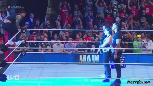 WWE_Monday_Night_Raw_2023_10_02_720p_HDTV_x264-NWCHD_1771.jpg