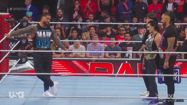 WWE_Monday_Night_Raw_2023_10_02_720p_HDTV_x264-NWCHD_2112.jpg