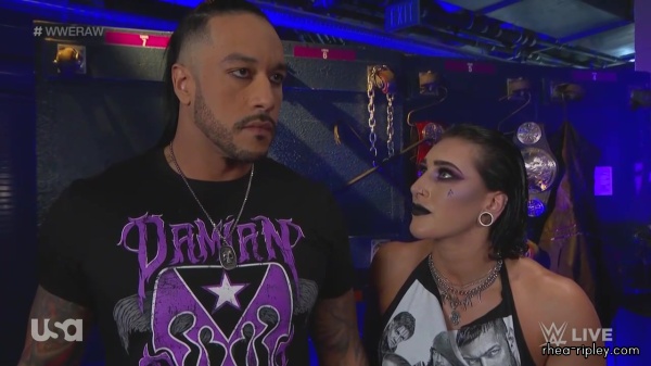 WWE_Monday_Night_Raw_2023_10_02_720p_HDTV_x264-NWCHD_part_2_122.jpg
