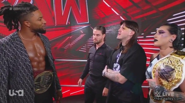 WWE_Monday_Night_Raw_2023_10_02_720p_HDTV_x264-NWCHD_part_3_096.jpg
