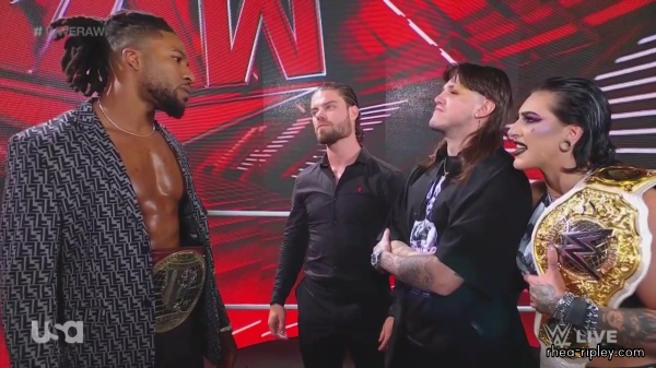 WWE_Monday_Night_Raw_2023_10_02_720p_HDTV_x264-NWCHD_part_3_117.jpg