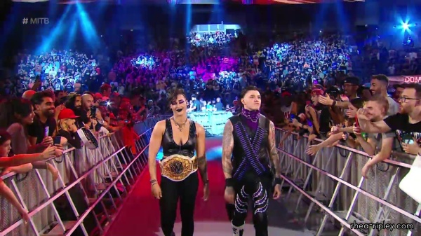 Click to view full size image
==============
WWE_Money_In_The_Bank_2023_Rhea_Ringside_Attacks_Cody_0707.jpg WWE_Money_In_The_Bank_2023_Rhea_Ringside_Attacks_Cody_0707.jpg