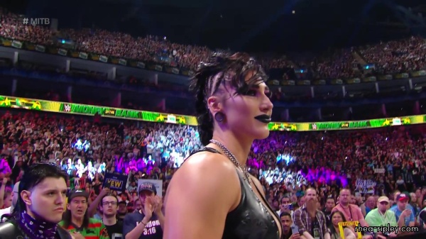 Click to view full size image
==============
WWE_Money_In_The_Bank_2023_Rhea_Ringside_Attacks_Cody_0757.jpg WWE_Money_In_The_Bank_2023_Rhea_Ringside_Attacks_Cody_0757.jpg